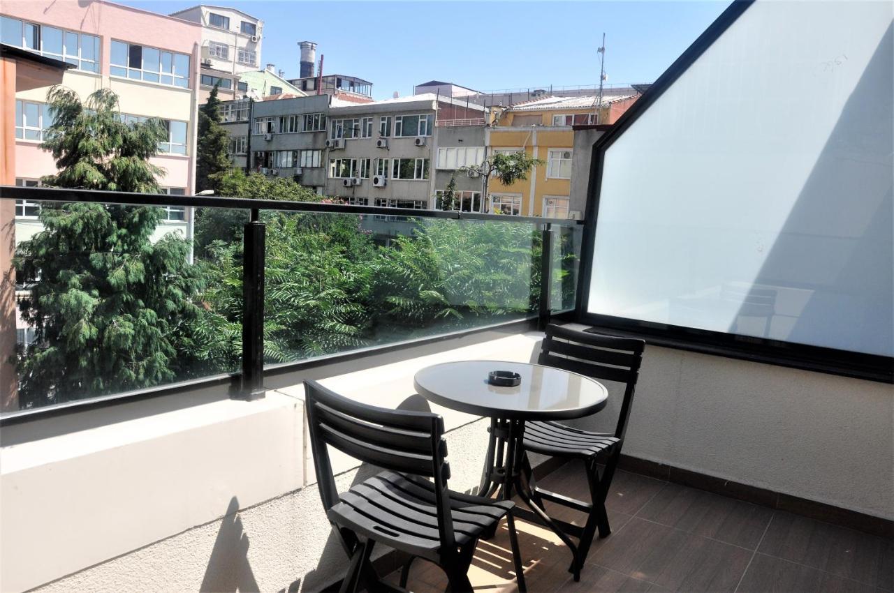Triple Room with Balcony
