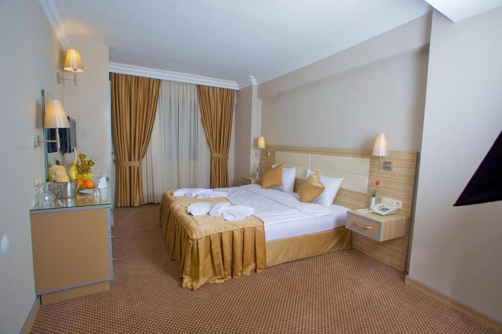 Standart Çift Kişilik Oda