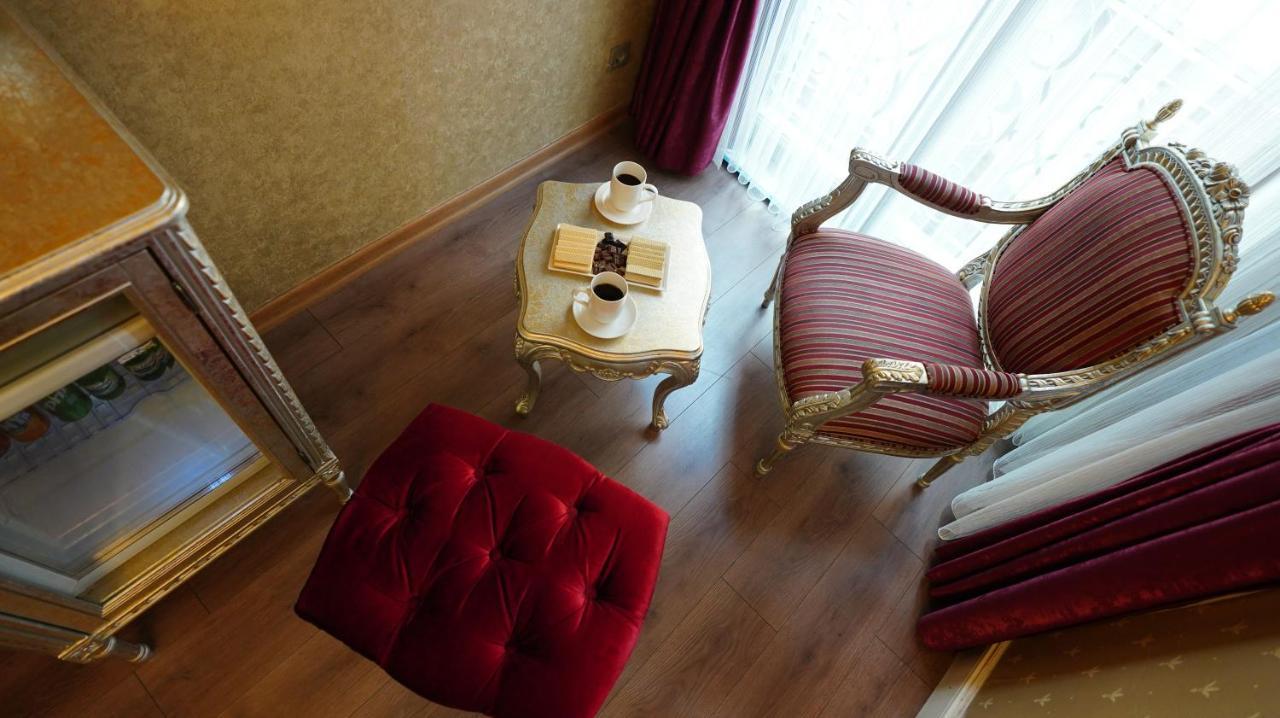 Deluxe Üç Kişilik Oda