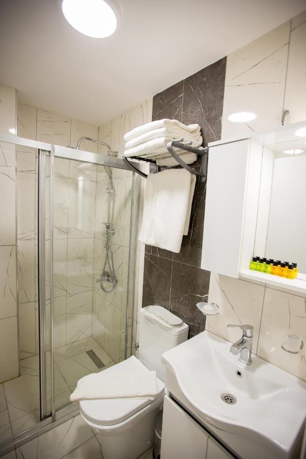 Deluxe Üç Kişilik Oda