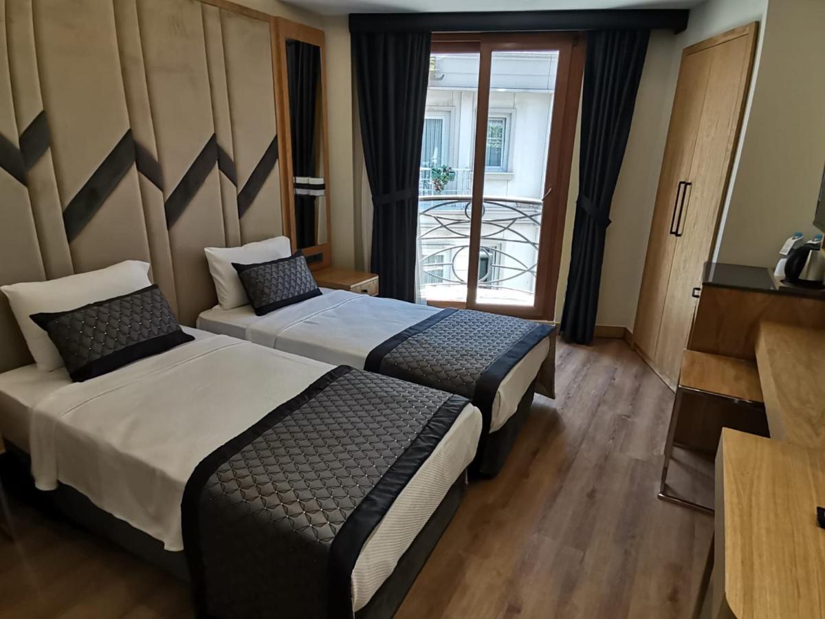 Deluxe Çift Kişilik veya İki Yataklı Oda