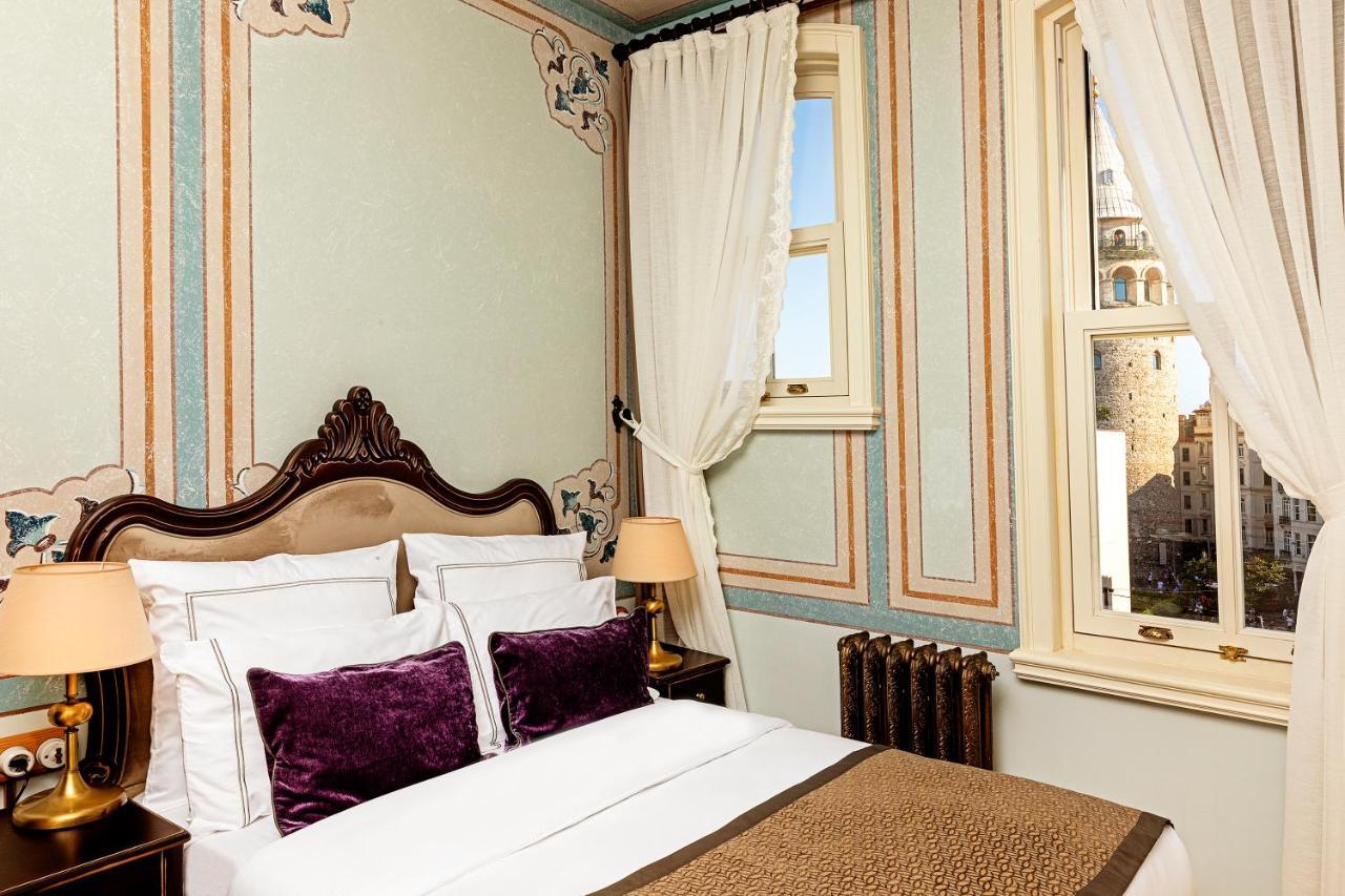 Deluxe Double Room with City View