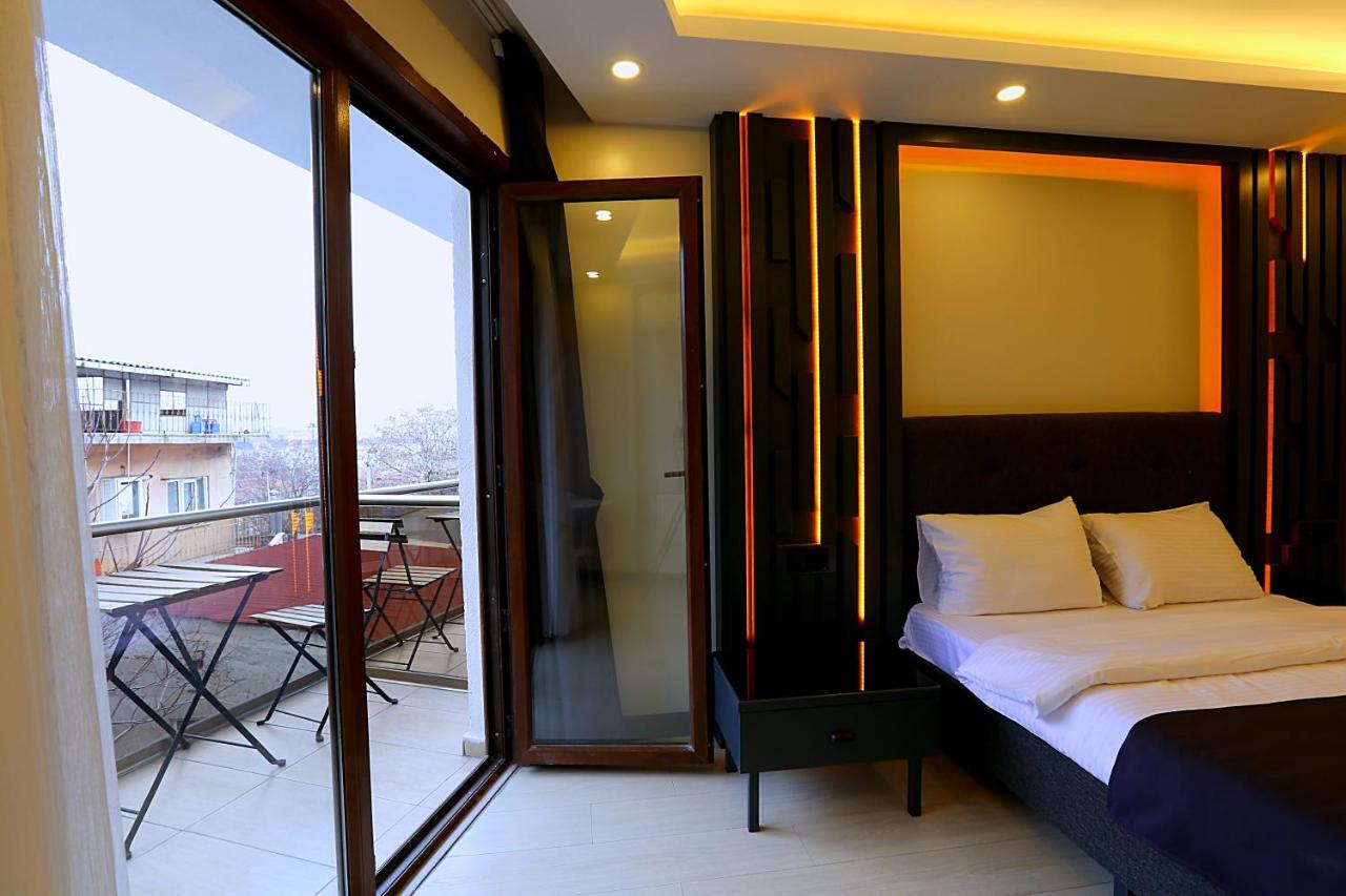 Deluxe Doppelzimmer mit Balkon und Meerblick