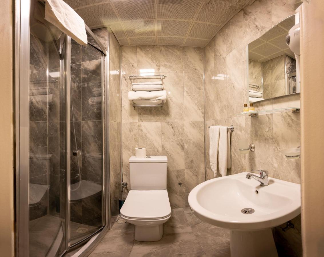 Deluxe Üç Kişilik Oda