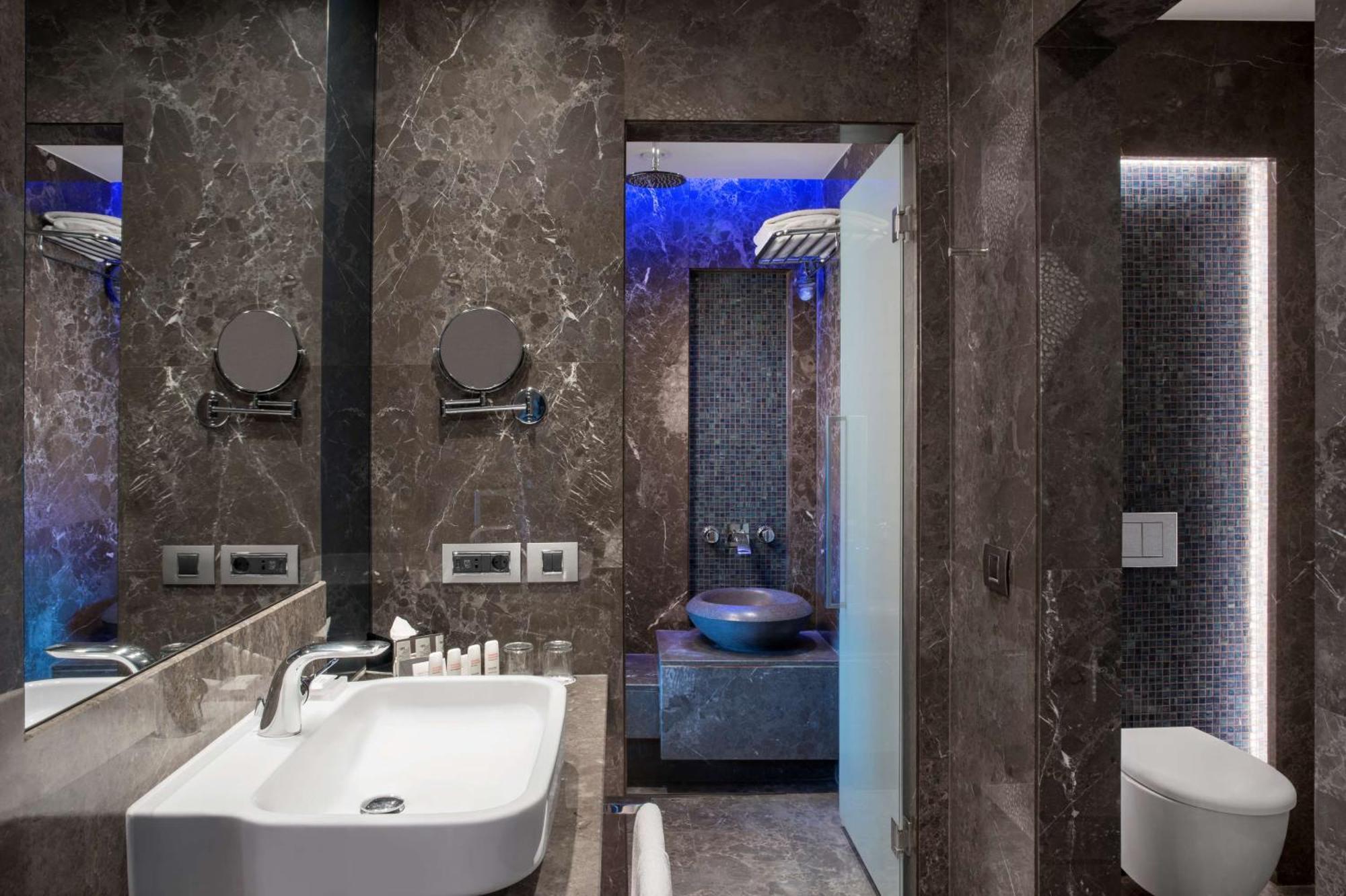 Hammam Suite with Sauna and Terrace