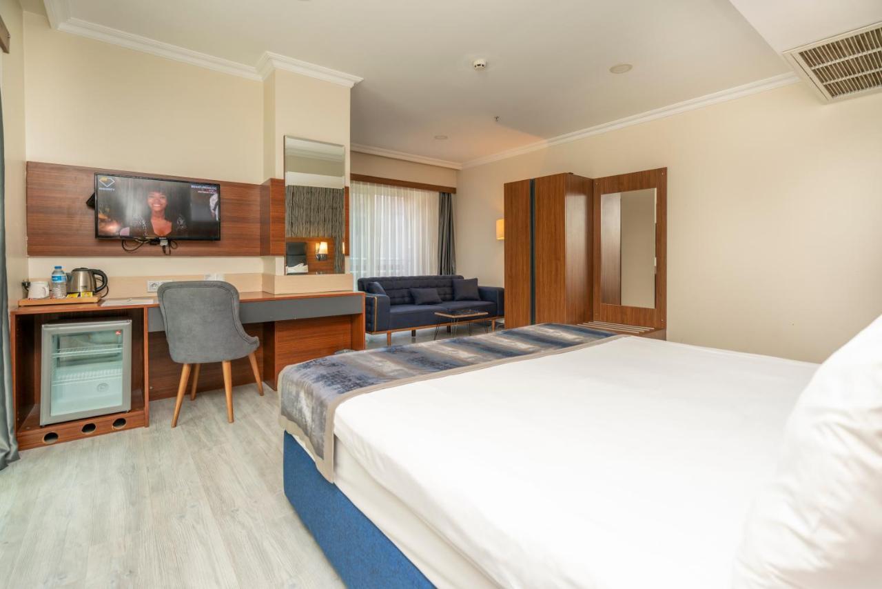 Deluxe Çift Kişilik veya İki Yataklı Oda