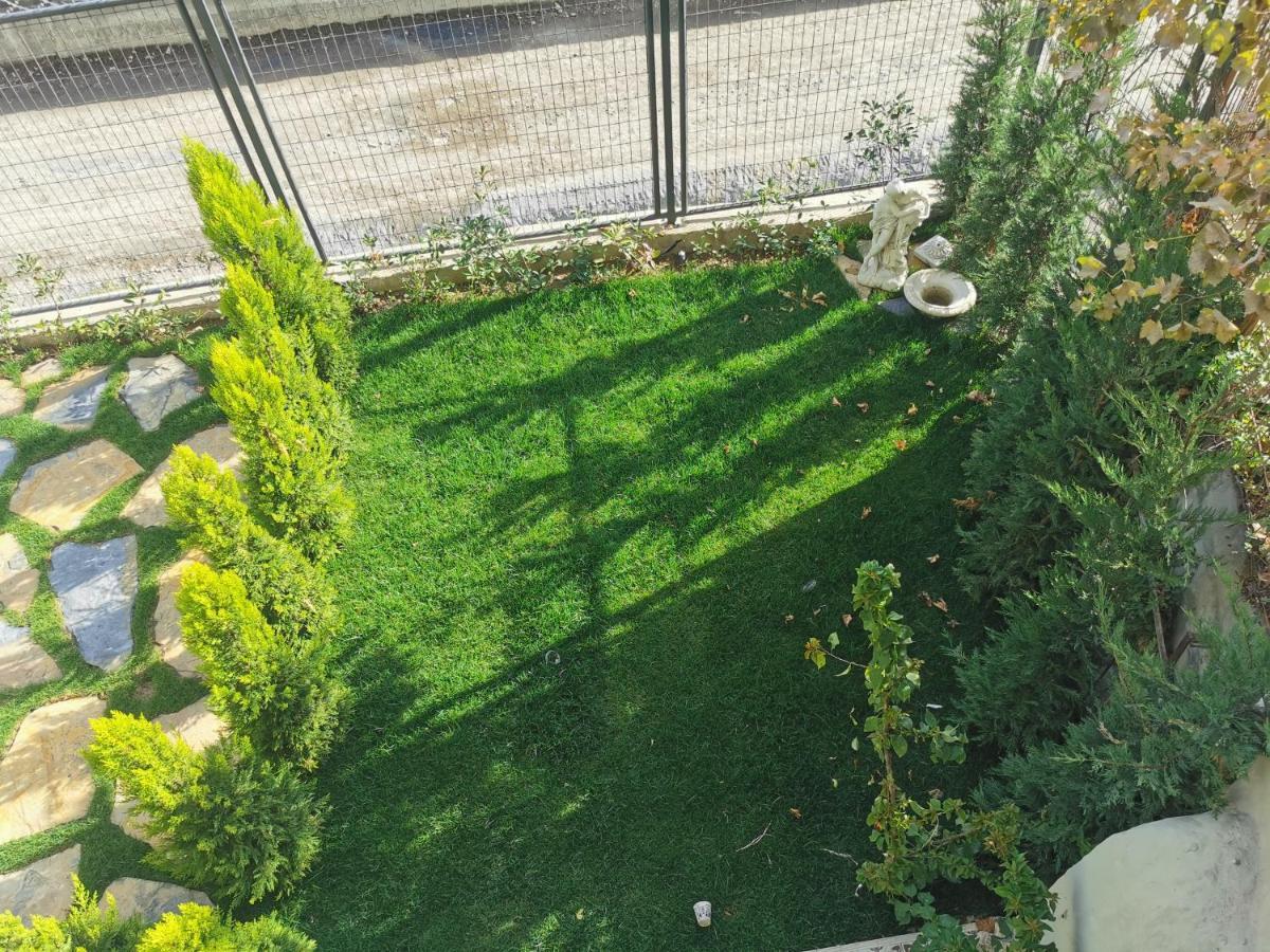 Dört Kişilik Oda - Bahçe Manzaralı
