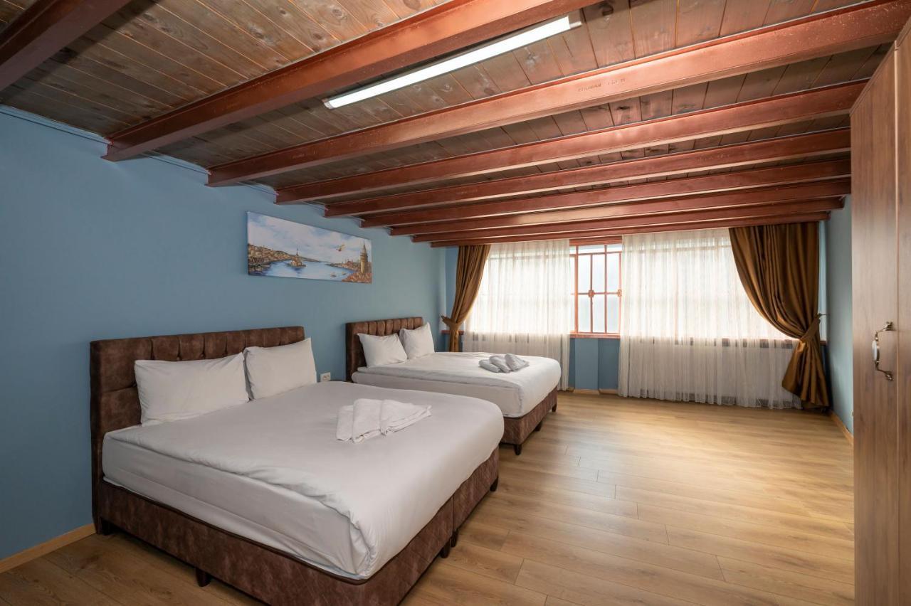 Vierbettzimmer mit Balkon