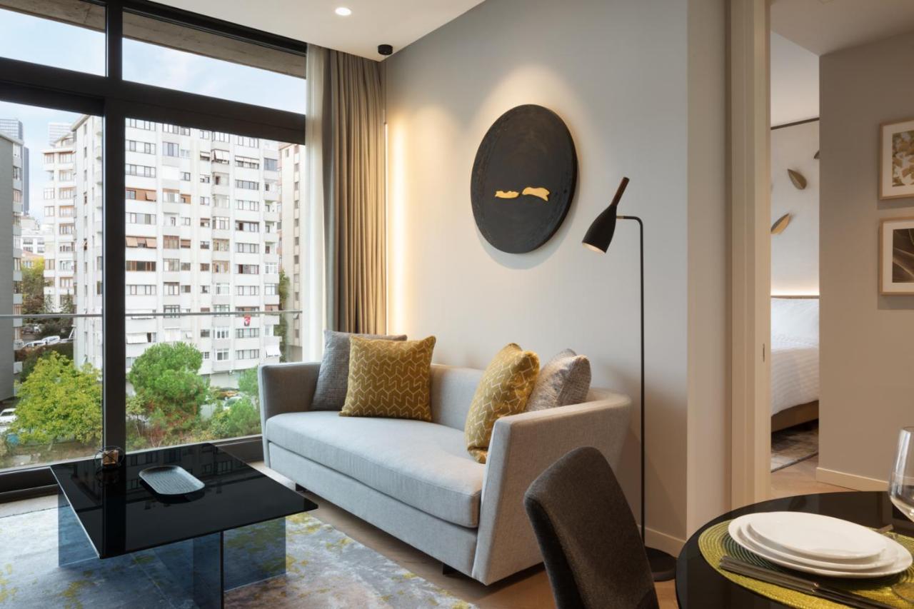 Tek Yatak Odalı Daha Geniş Daire - Balkonlu ve Şehir Manzaralı