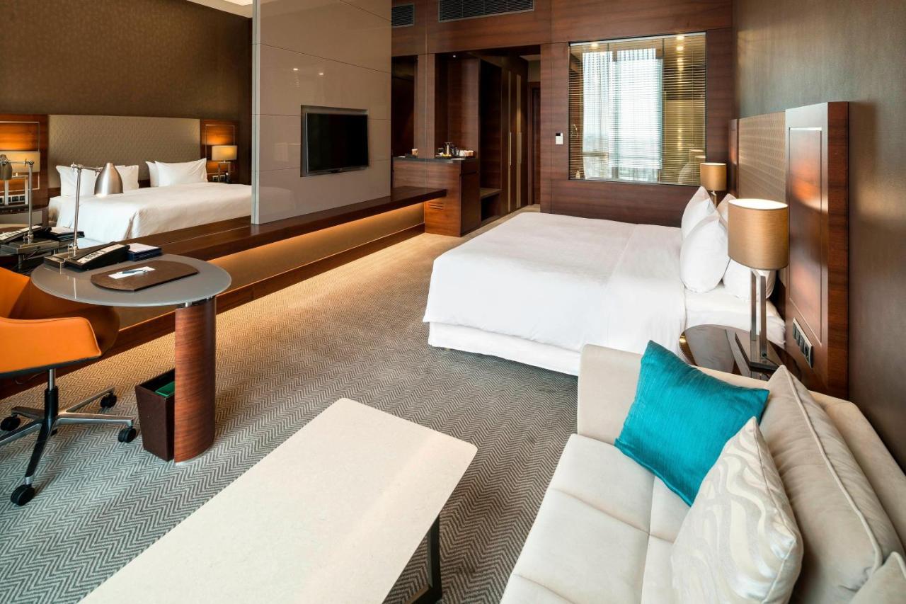 Club King Room Lounge Access – Top Floor,1633699401:JPEG