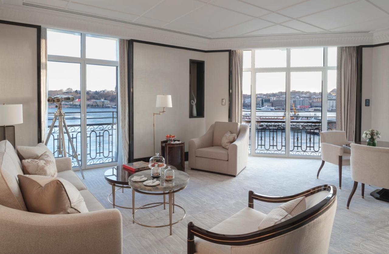 Suite mit Kingsize-Bett und Meerblick