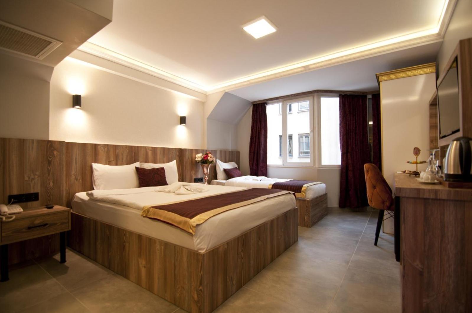 Deluxe Üç Kişilik Oda