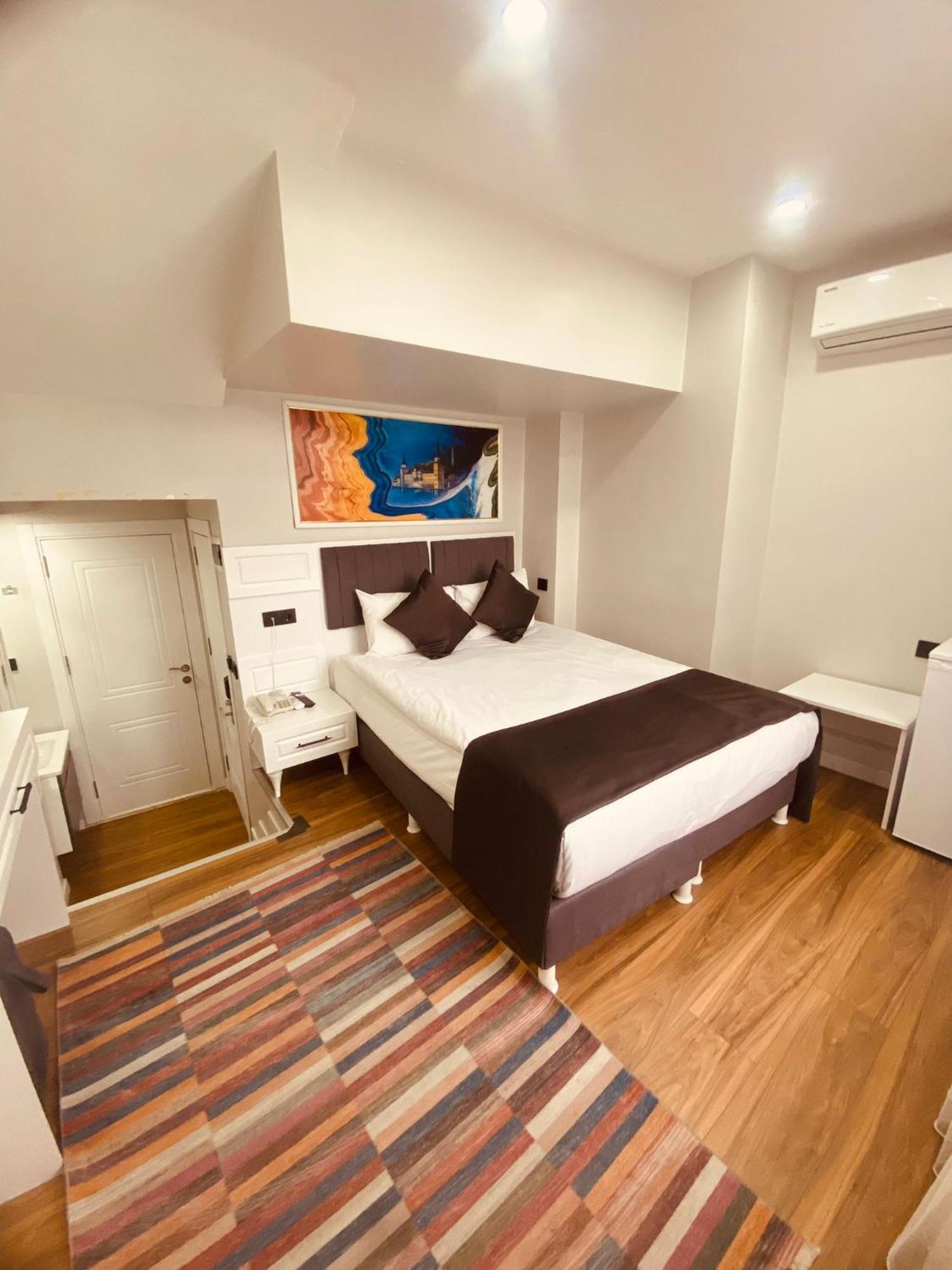 Superior Queen Room