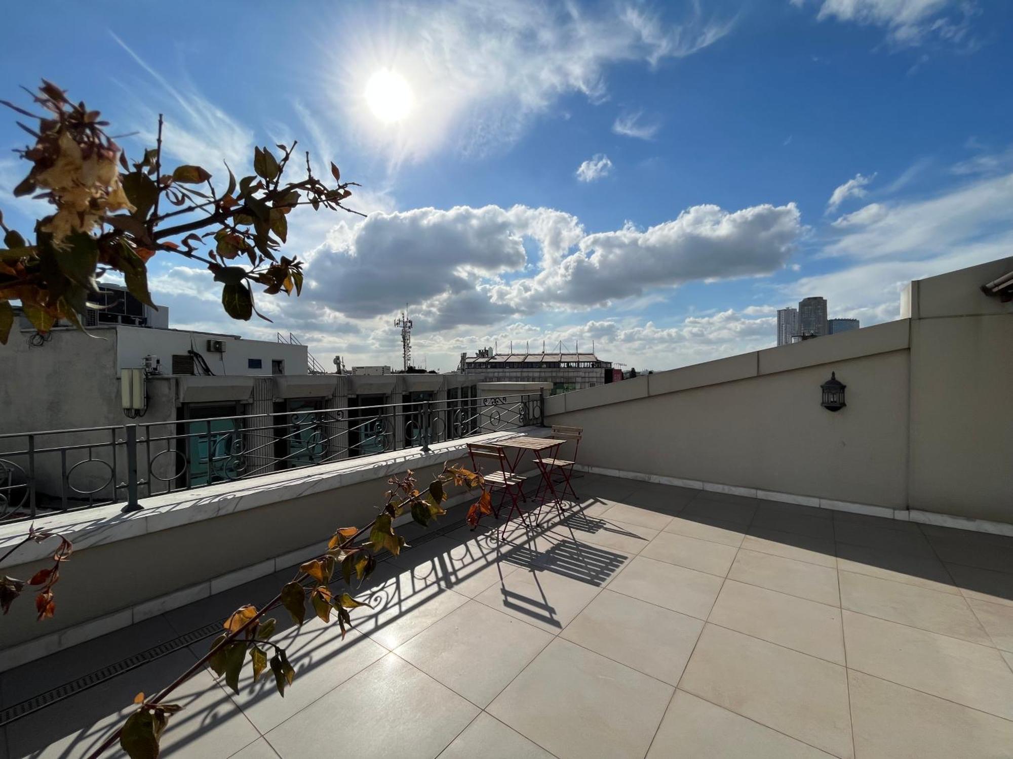 King Room Balcony,1547468917:JPEG