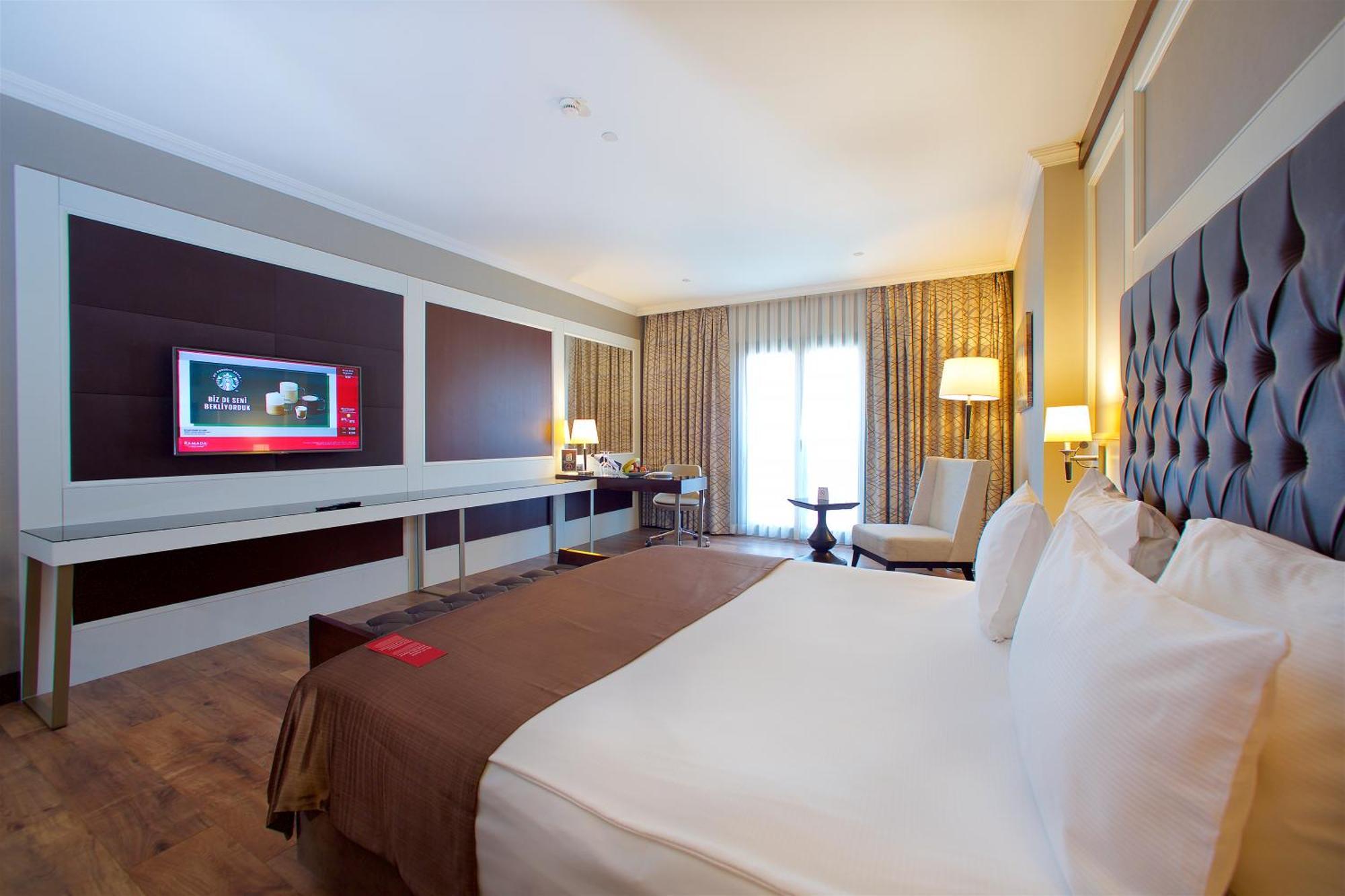 Junior Suite mit Kingsize-Bett, barrierefrei – Nichtraucher