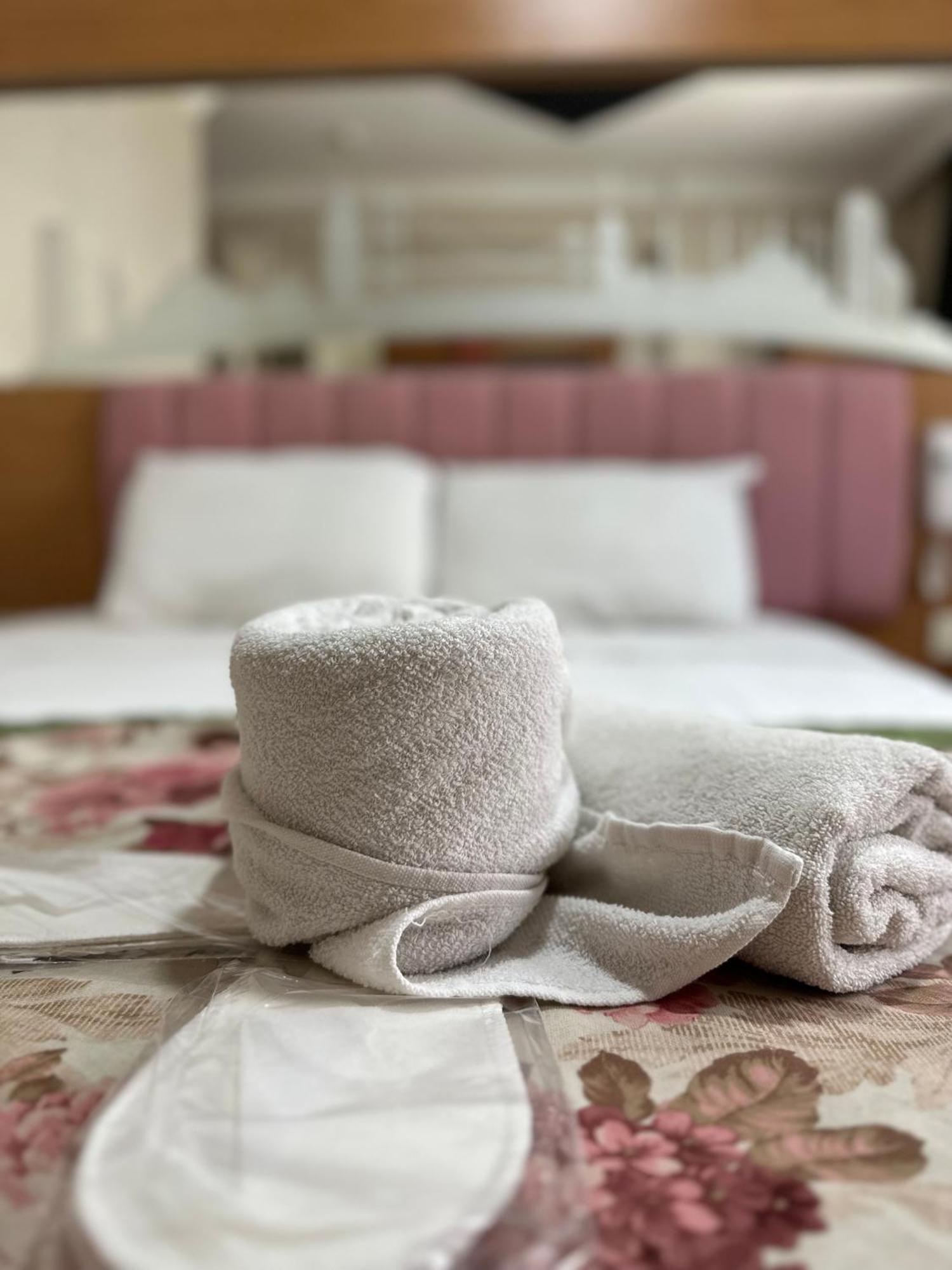 Standard Double Room,1555795894:JPEG
