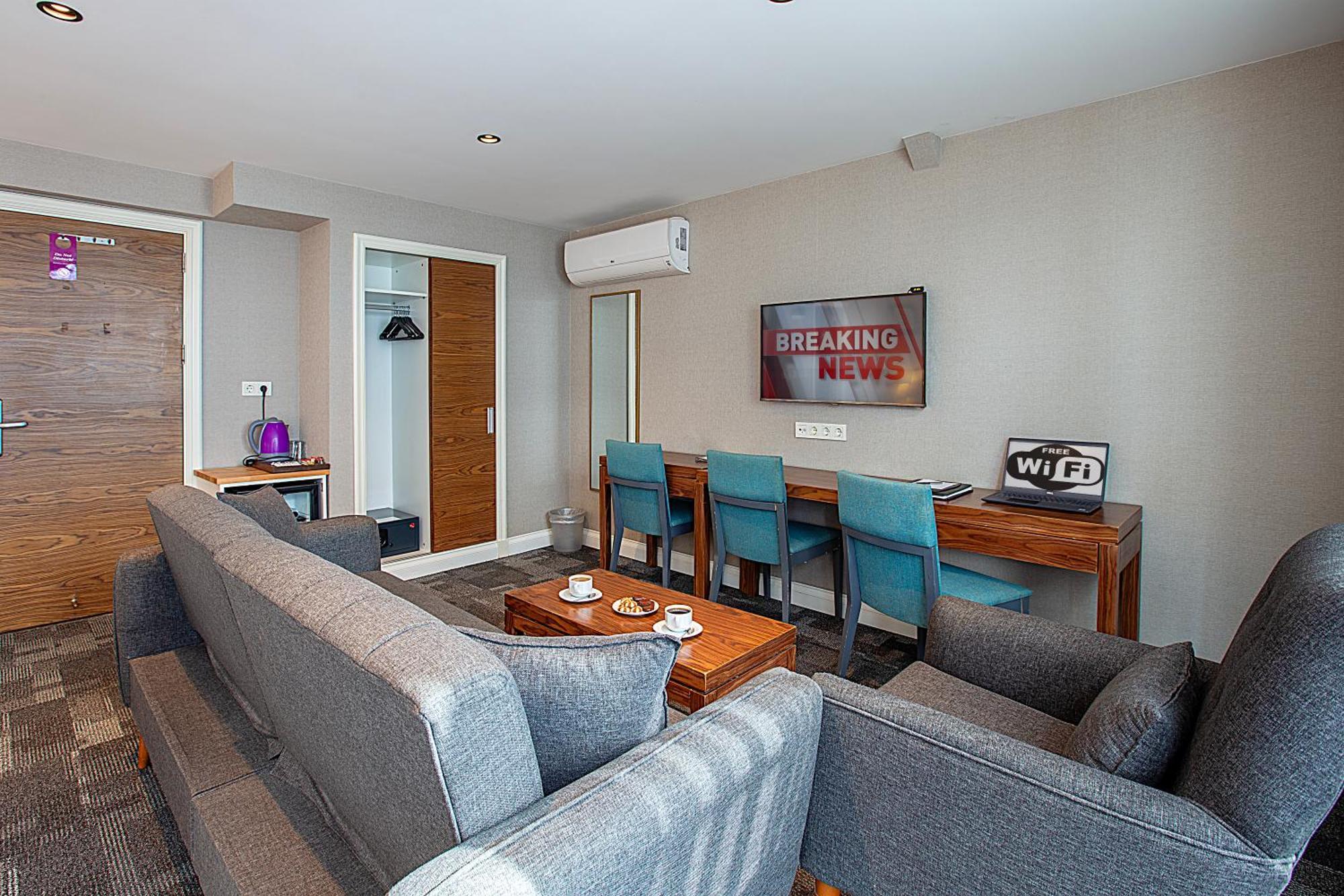 Suite with Balcony