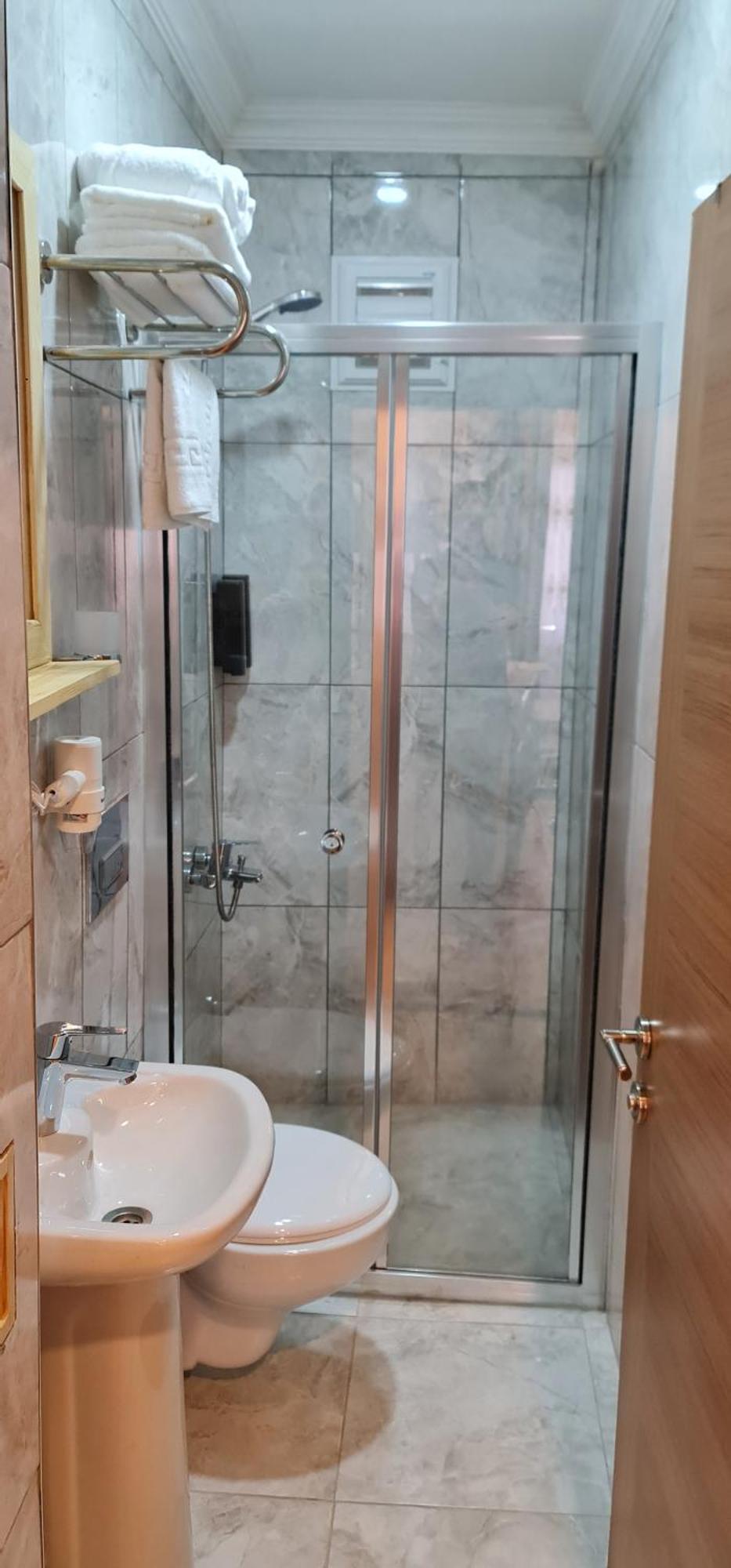 One-Bedroom Family Apartment,1602110035:JPEG