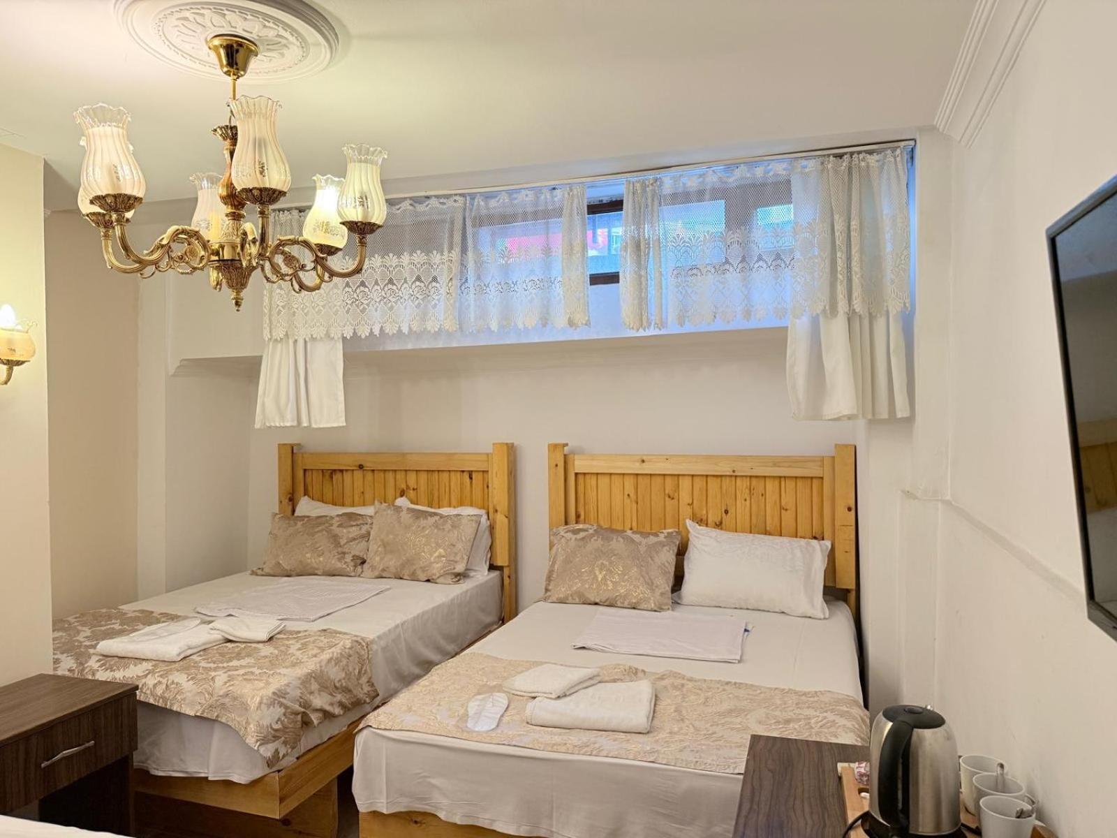 Economy Triple Room
