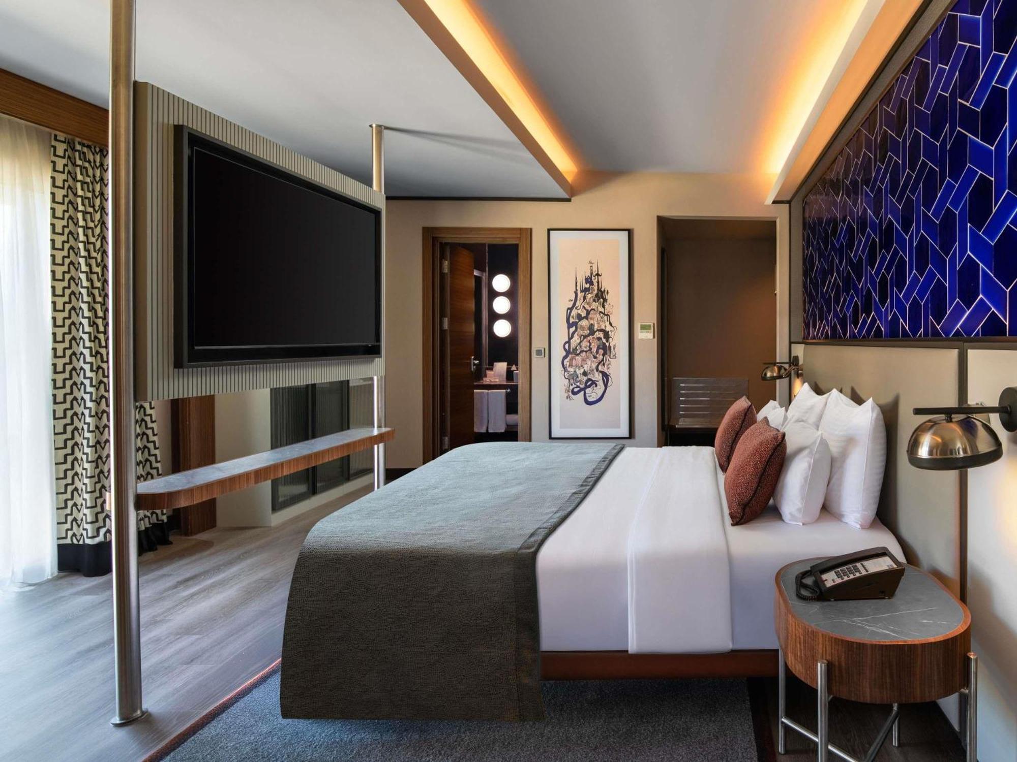 Superior Room with Double Bed and Sofa