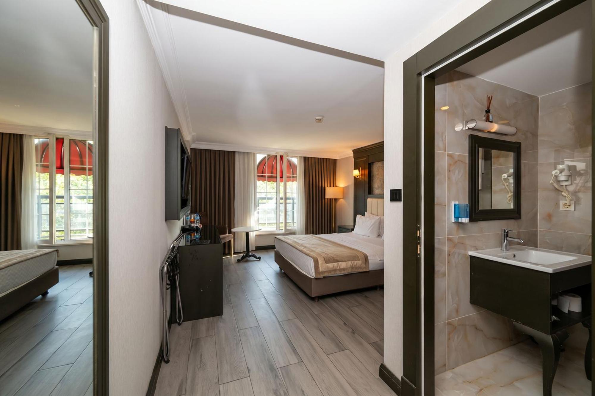 Standart Çift Kişilik veya İki Yataklı Oda