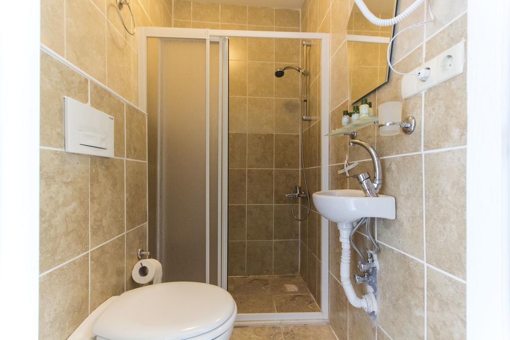 Ekonomik Çift Kişilik Oda (Bodrum Kat)