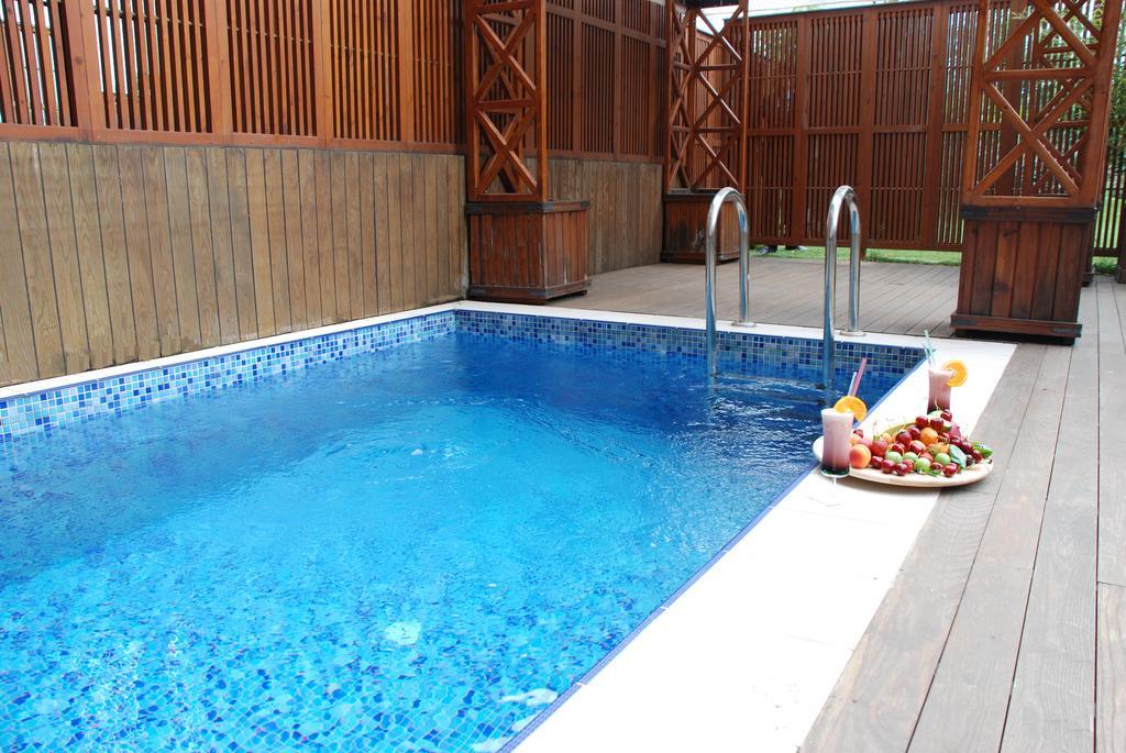 Pool Suite with Sauna and Garden