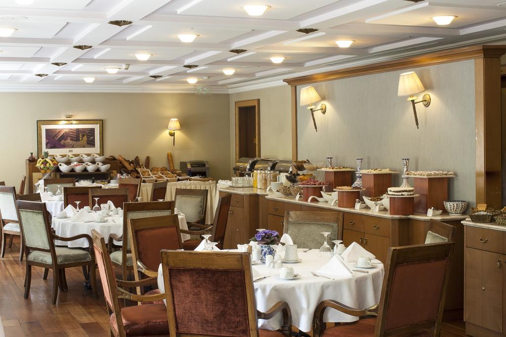 Deluxe Üç Kişilik Oda