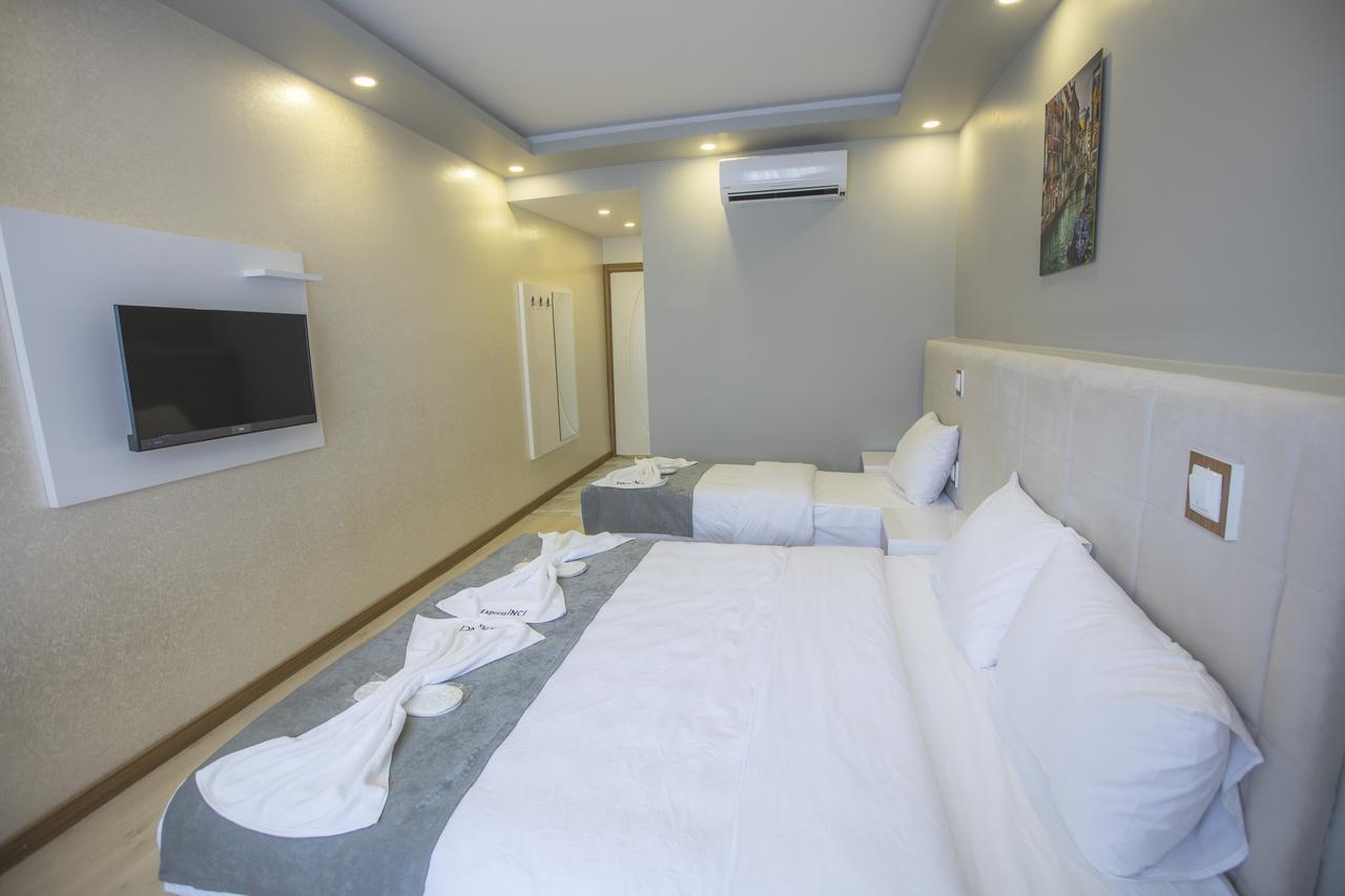 Deluxe Üç Kişilik Oda