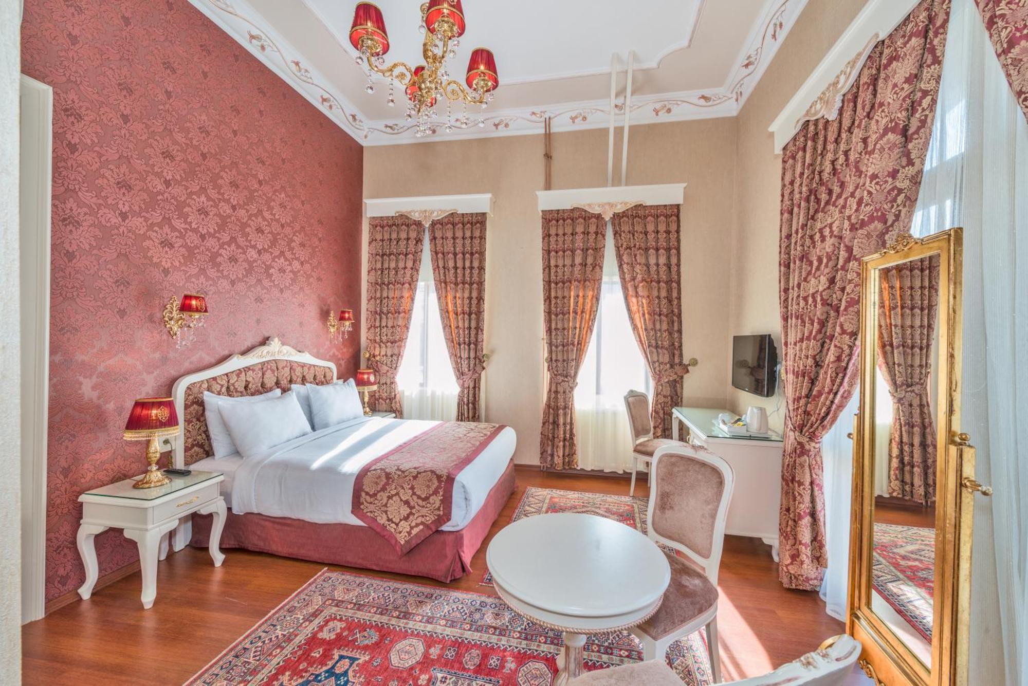 Deluxe Çift Kişilik veya İki Yataklı Oda