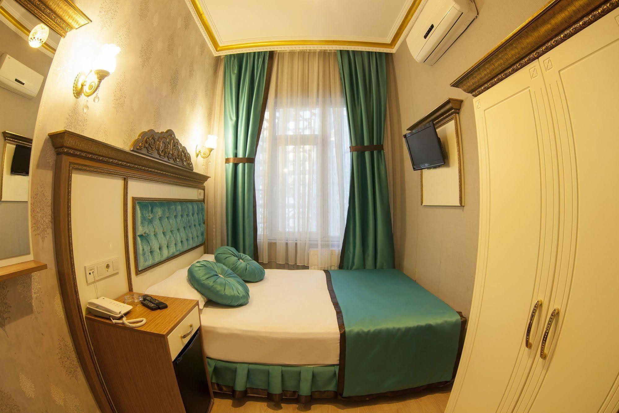 Large Single Room