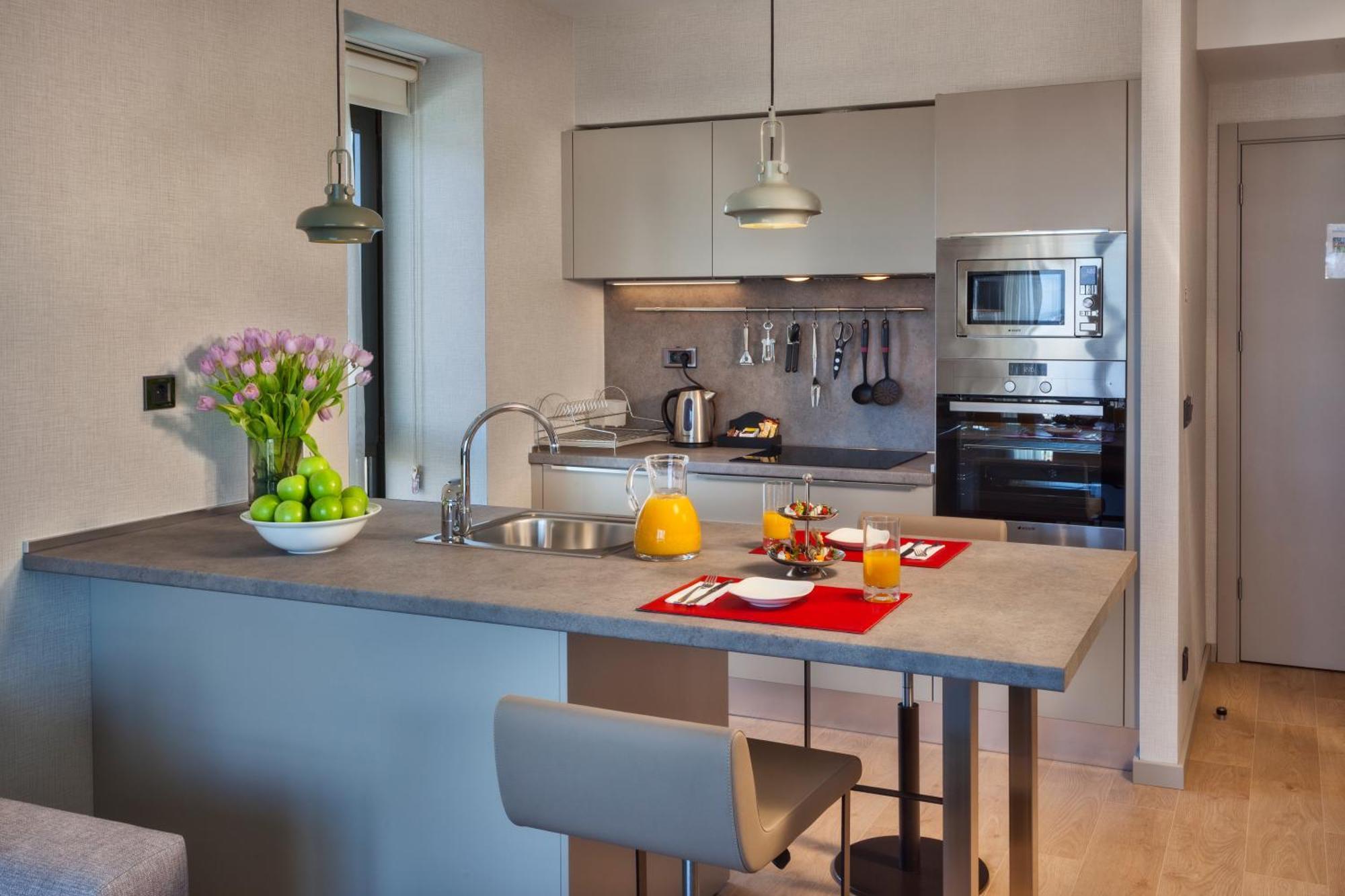One-Bedroom Premier Apartment