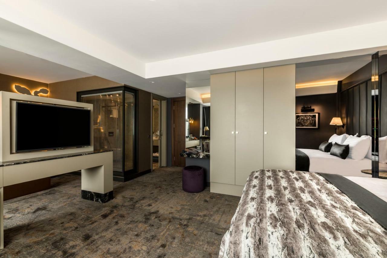 Deluxe King Suite