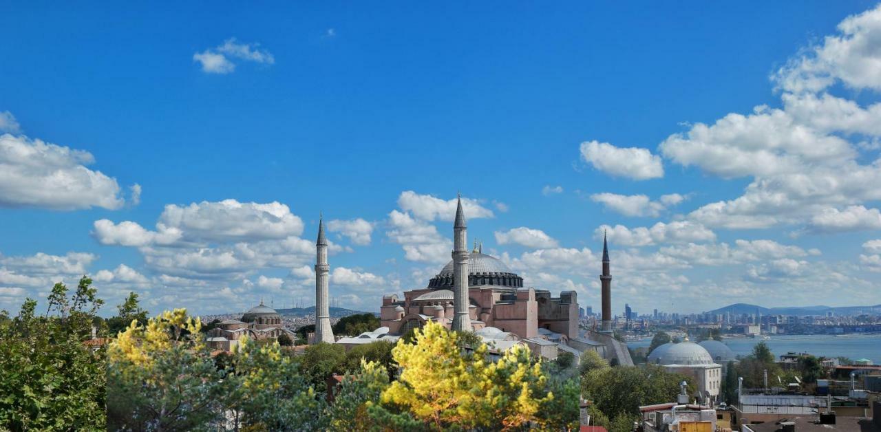 Deluxe Çift Kişilik Oda - Yandan Deniz Manzaralı