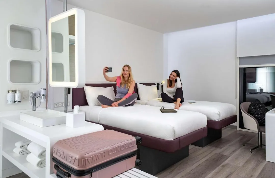 Yotelair Istanbul Airport, Duty Free - International Transit Area-1