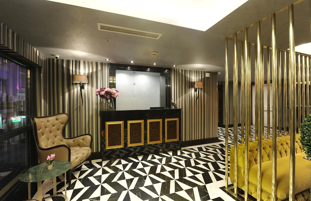 Le Petit Palace Hotel - Special Category-1