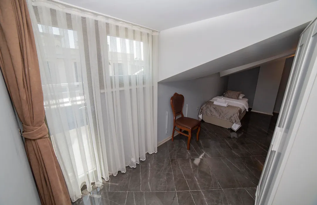 Hhk Hotel Downtown-1