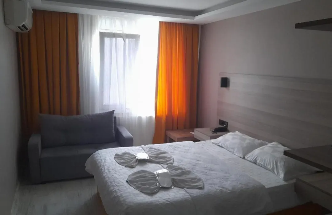 Moon Suit Hotel-1