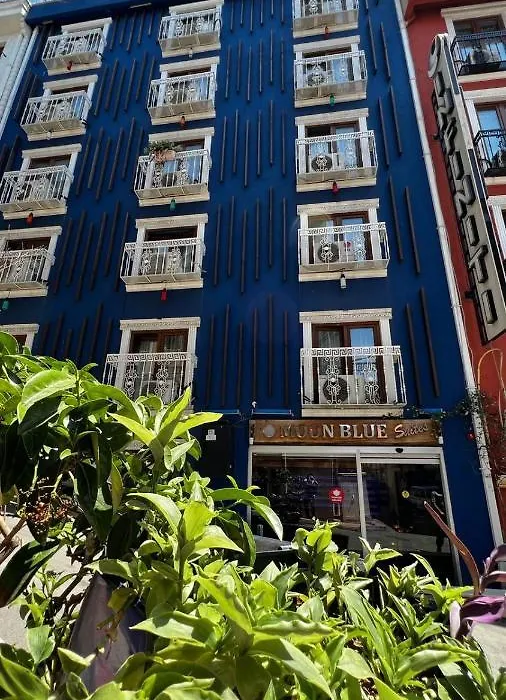Moon Blue Hotel-1