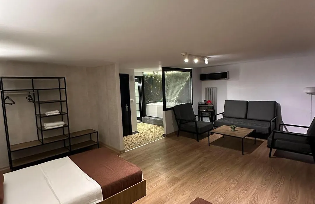 Casa Rosso Suite Hotel-1