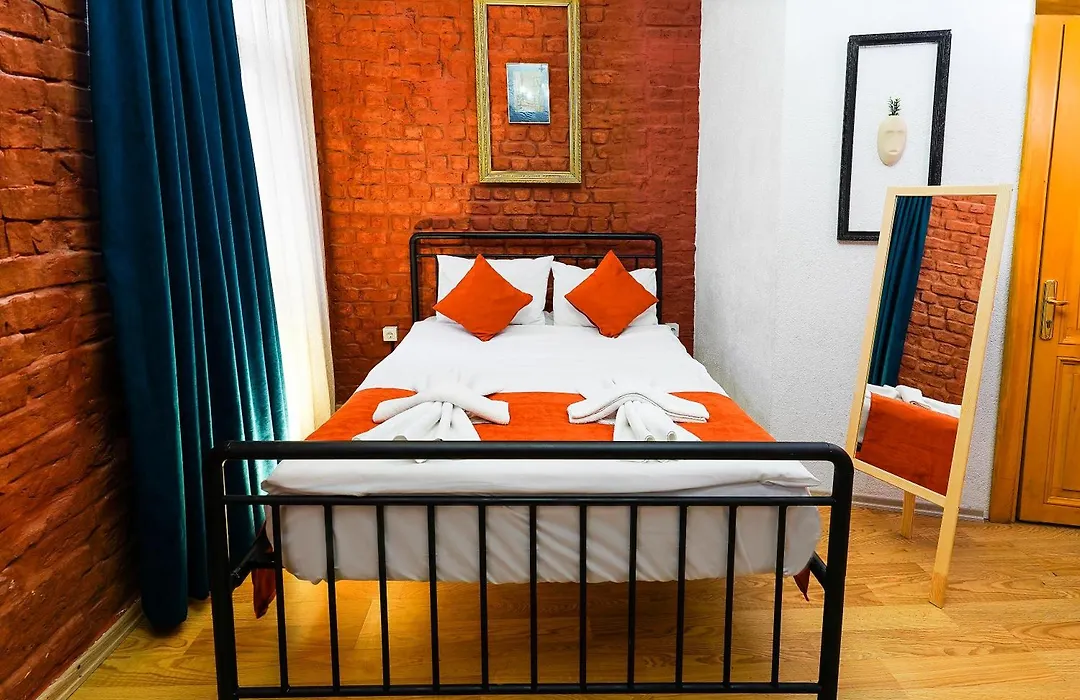 Emmy Hotel Taksim-1