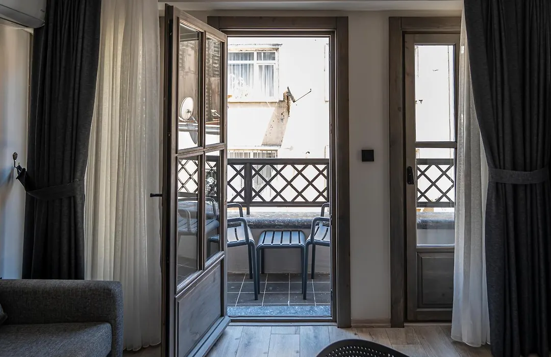 Calanthe Residence-1