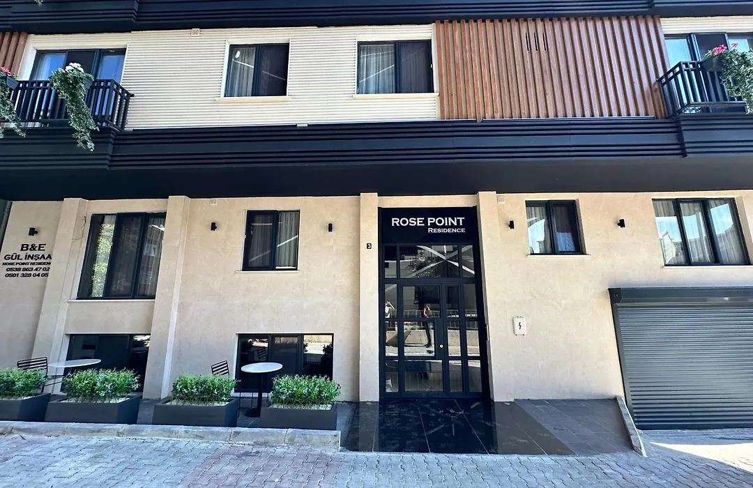Rose Point Residence-1