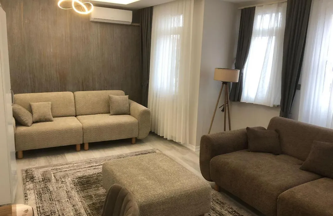 Zara'S Home In Istanbul-1