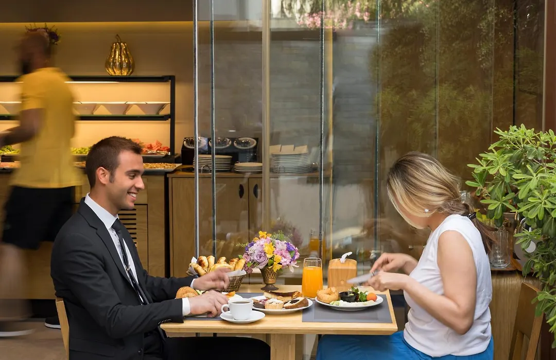 Upsuites Hotel-1