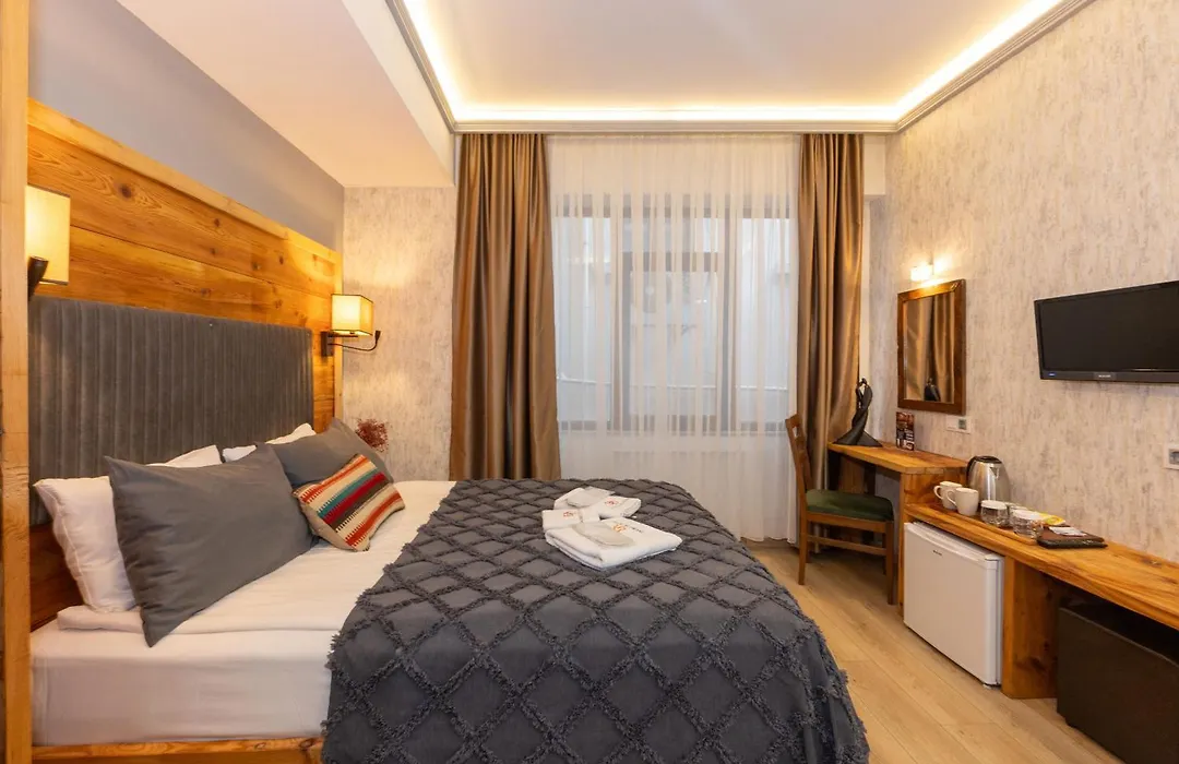 Double Dd Hotel-1