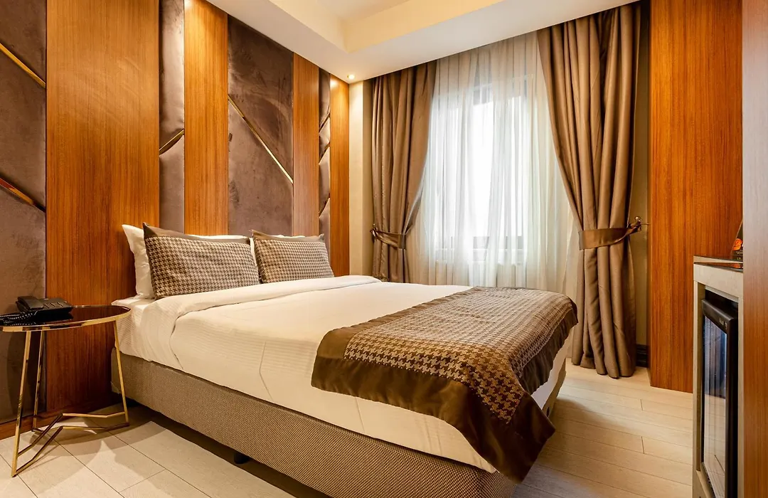 Santra Hotel-1