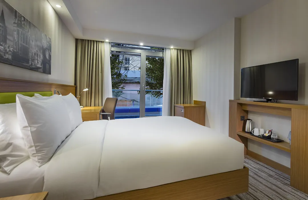 Hampton By Hilton Istanbul Atakoy-1