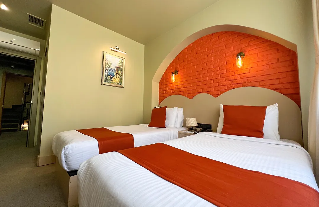 By Kinyas Hotel-1