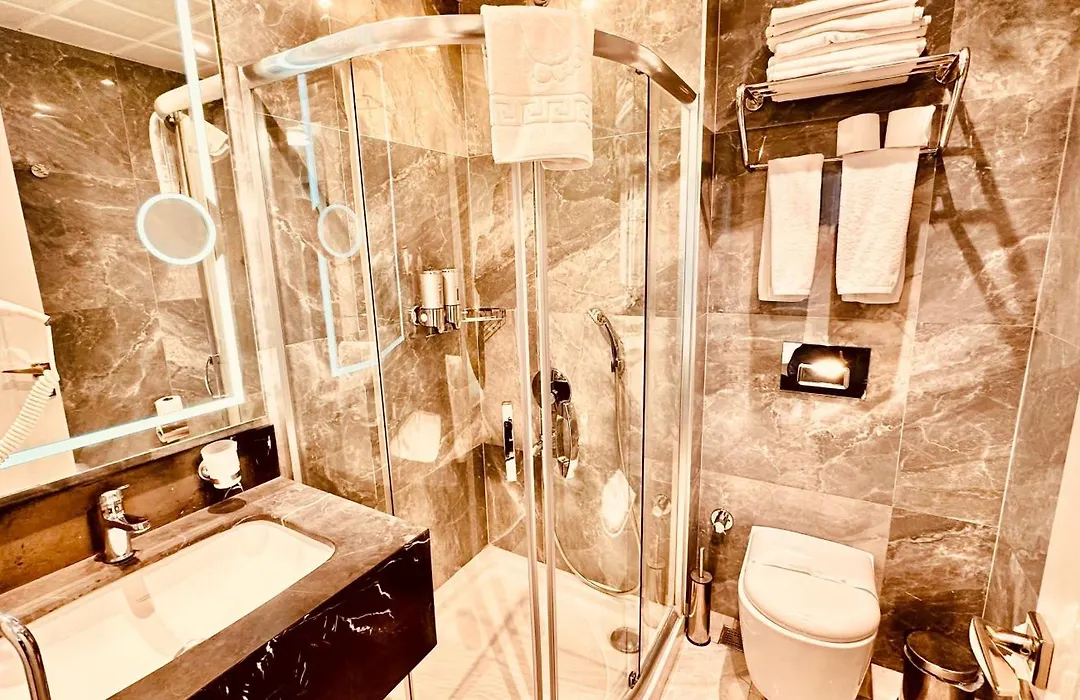 Pell Palace Hotel & Spa-1
